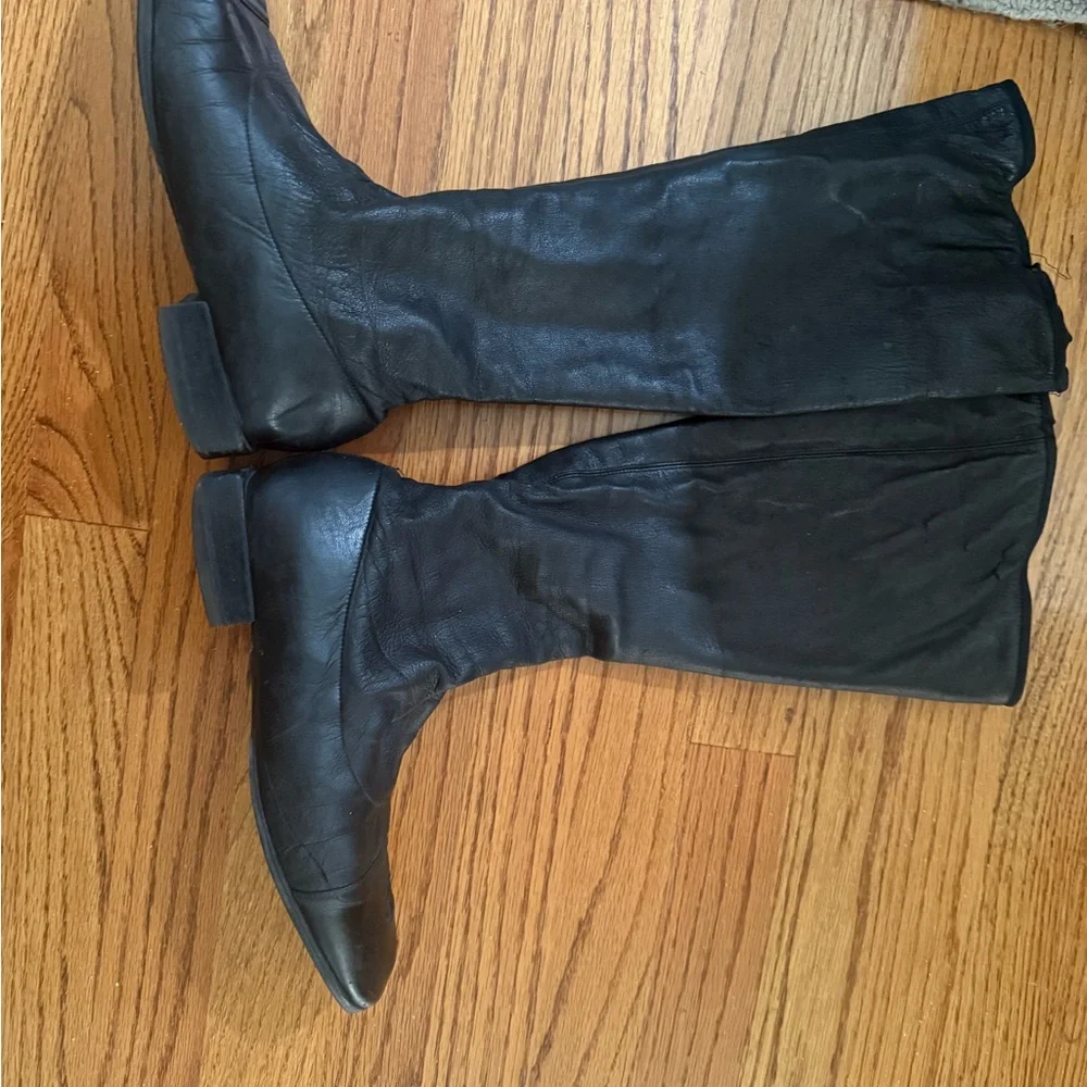Chanel vintage boots size 38 black leather cap toe flat stretch calf riding boot